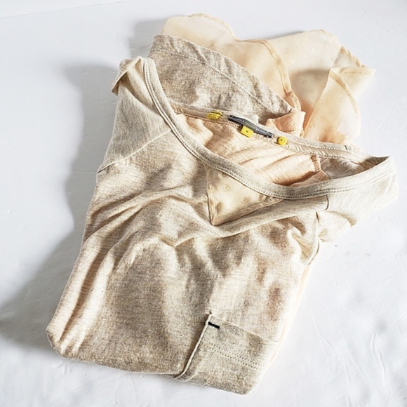ANTHROPOLOGIE Little Yellow Button Backstory Tee in Oatmeal/Peach M - Picture 9 of 9